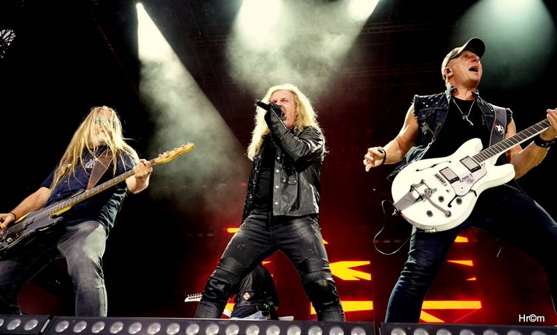 Třicet let a třicet tisíc fanoušků. Kabát slavil v Praze narozeniny ve velkém stylu