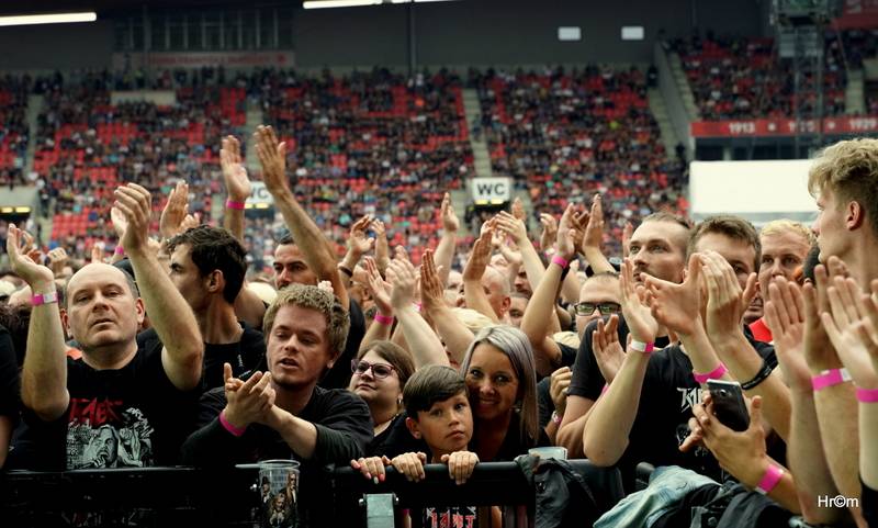 Třicet let a třicet tisíc fanoušků. Kabát slavil v Praze narozeniny ve velkém stylu