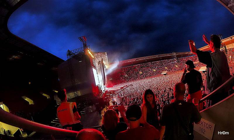 Třicet let a třicet tisíc fanoušků. Kabát slavil v Praze narozeniny ve velkém stylu