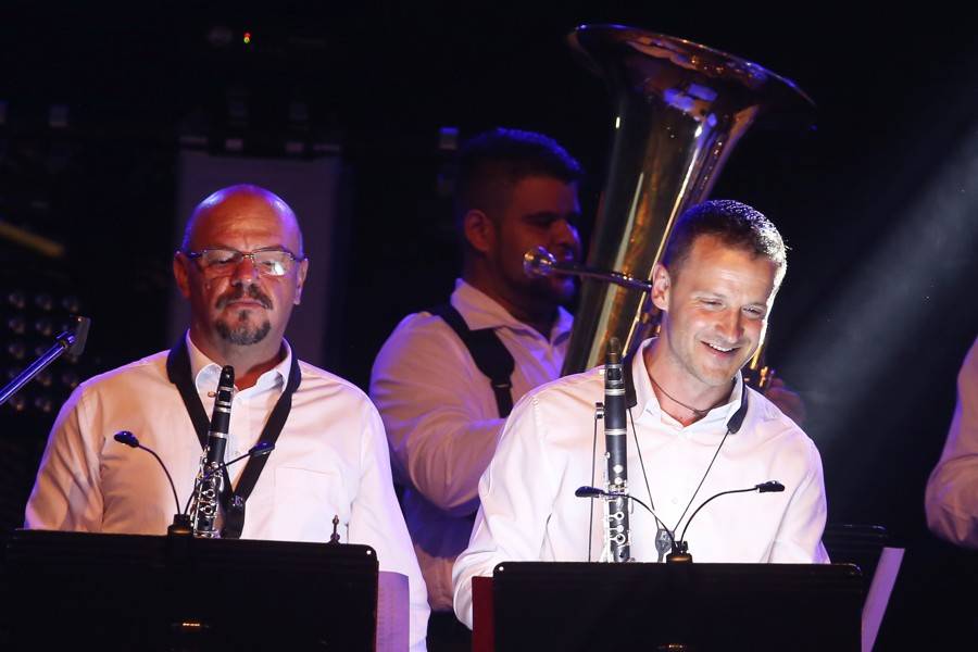 Čechomor na Špilberku podpořili Kumpánovi muzikanti