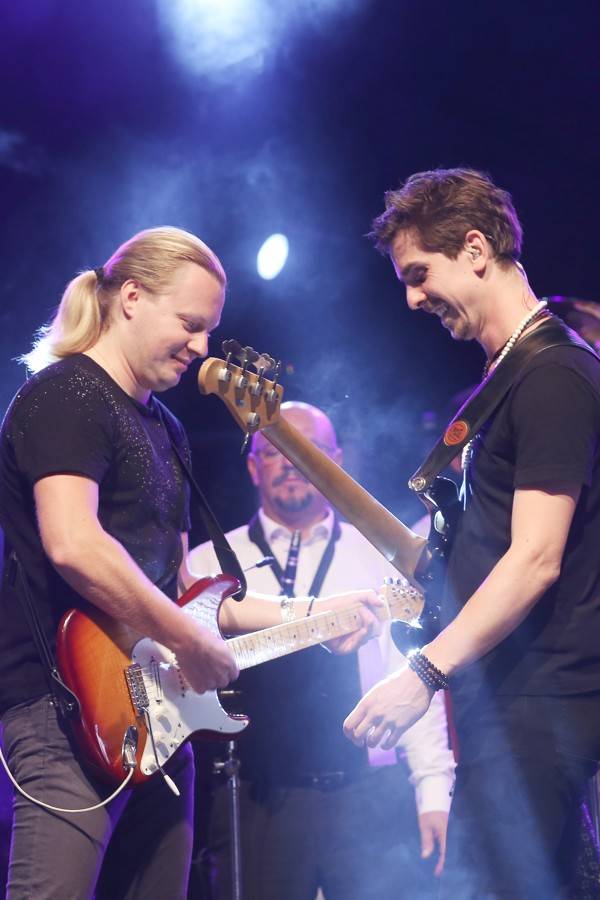 Čechomor na Špilberku podpořili Kumpánovi muzikanti