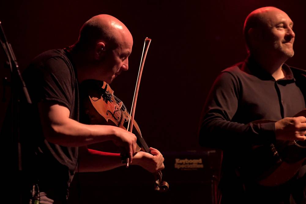 Mark Knopfler přijel do pražské O2 areny s novým albem Down The Road Wherever