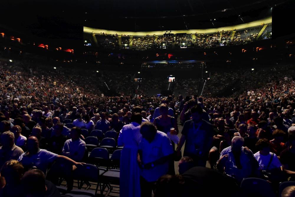 Mark Knopfler přijel do pražské O2 areny s novým albem Down The Road Wherever