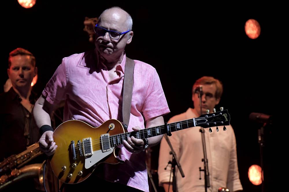 Mark Knopfler přijel do pražské O2 areny s novým albem Down The Road Wherever