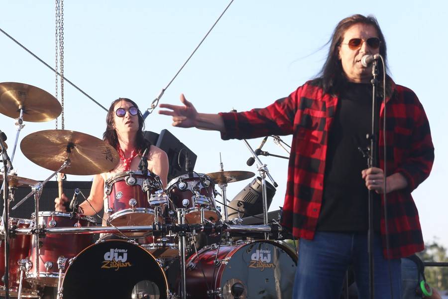 První den slovenského Topfestu opanoval Slash, vystoupili i Desmod nebo Zemětřesení