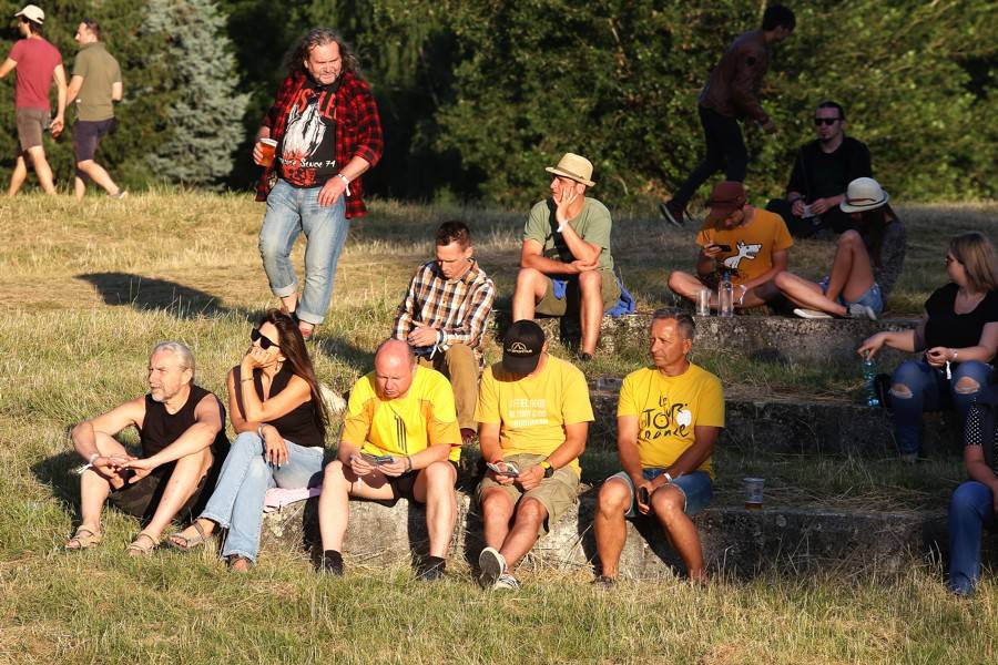 První den slovenského Topfestu opanoval Slash, vystoupili i Desmod nebo Zemětřesení