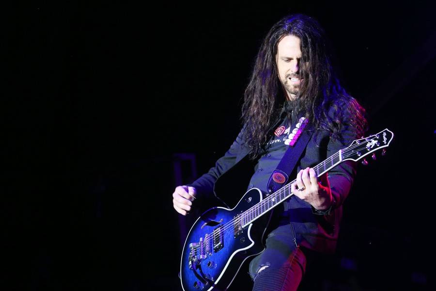 První den slovenského Topfestu opanoval Slash, vystoupili i Desmod nebo Zemětřesení