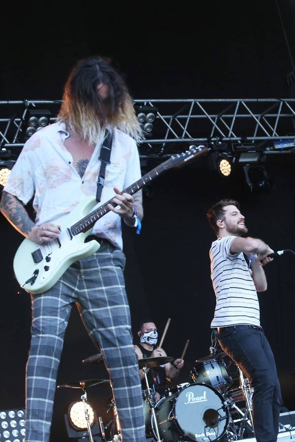 První den slovenského Topfestu opanoval Slash, vystoupili i Desmod nebo Zemětřesení