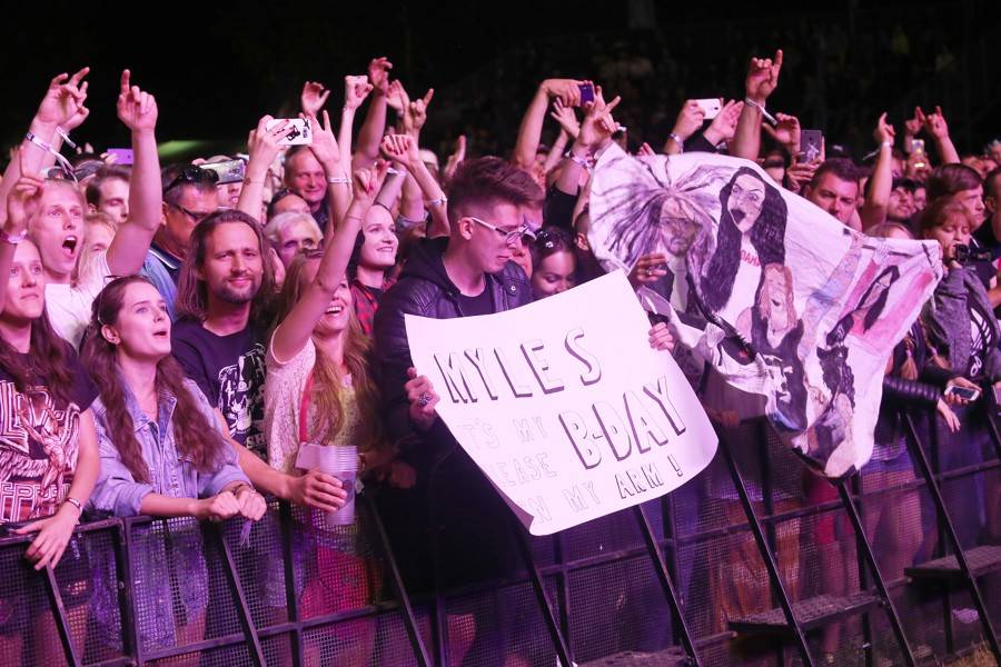 První den slovenského Topfestu opanoval Slash, vystoupili i Desmod nebo Zemětřesení