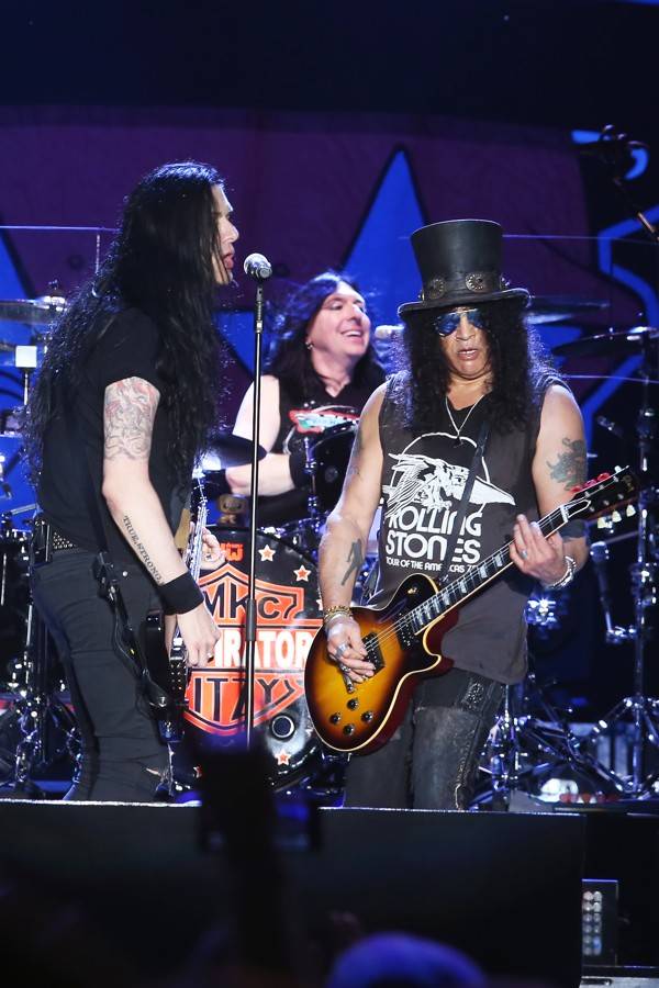 První den slovenského Topfestu opanoval Slash, vystoupili i Desmod nebo Zemětřesení