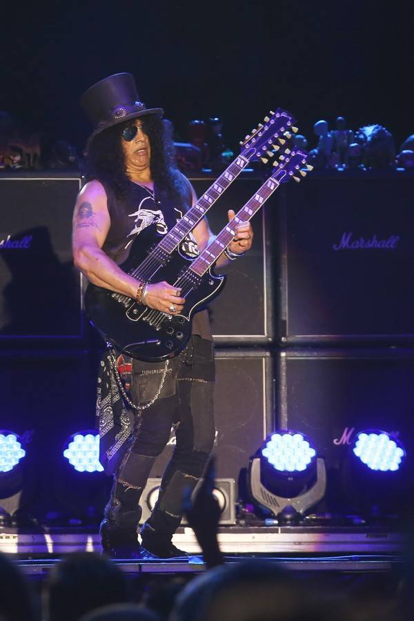 První den slovenského Topfestu opanoval Slash, vystoupili i Desmod nebo Zemětřesení