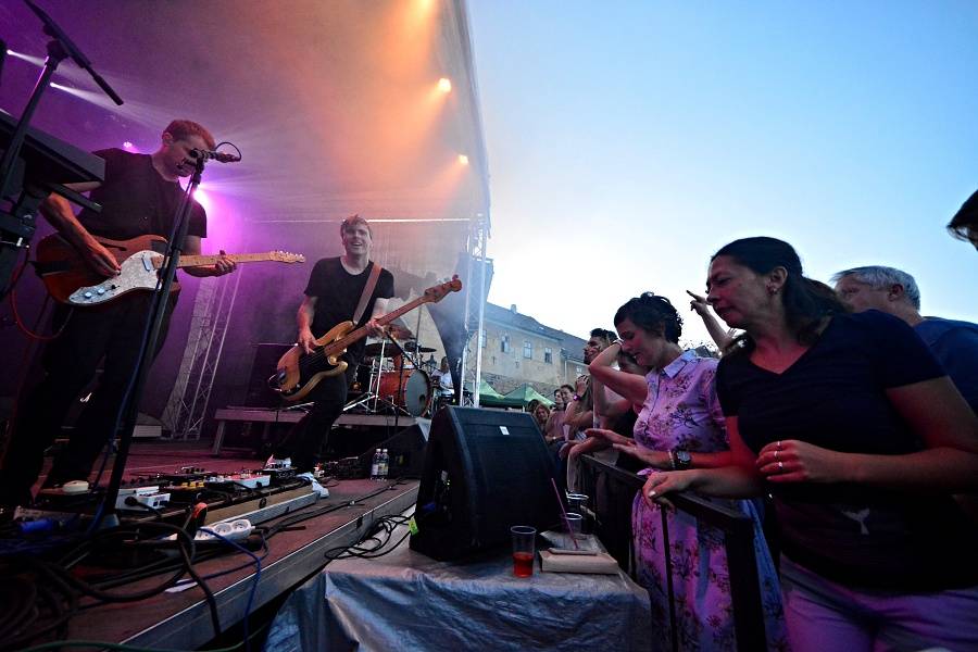 Tata Bojs si v Brně na Špilberku užívali letní atmosféry. Vystoupili také Ghost Of You