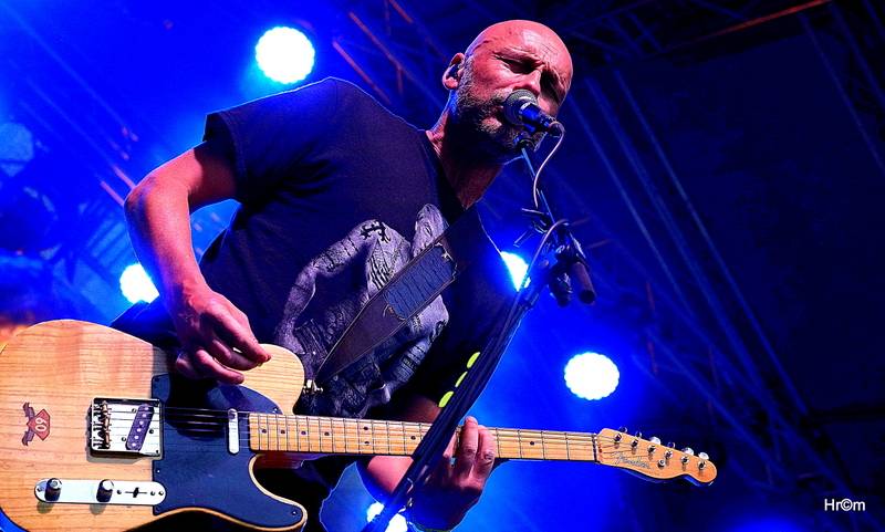 MFF Karlovy Vary se blíží do finále: Svými koncerty bavili Chinaski i Kapitán Demo