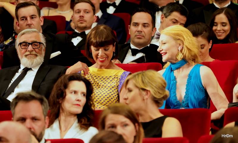 MFF Karlovy Vary ocenil film Otec i Patricii Clarkson, Jiří Bartoška děkoval městu za pohostinnost