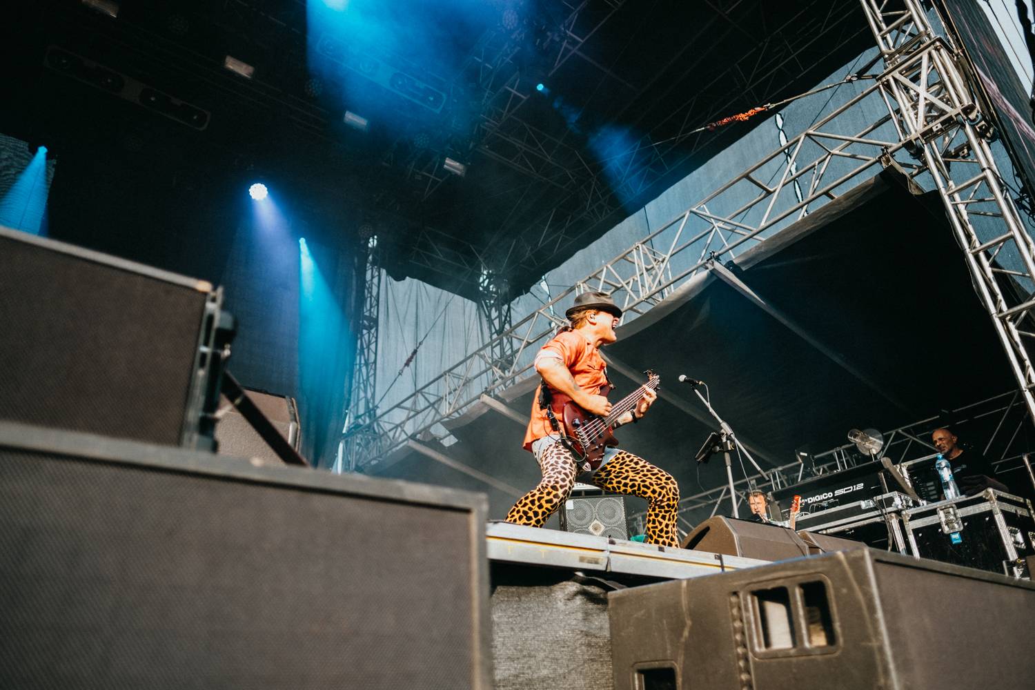 Prvnímu dni pardubického Létofestu se vyhnul déšť. Jiří Macháček nečekaně zpíval s Monkey Business