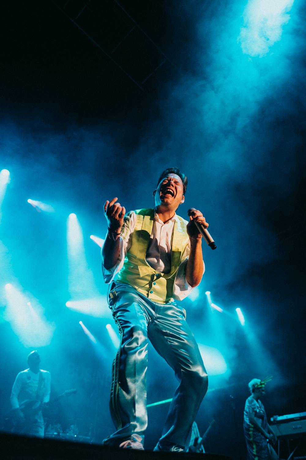 Prvnímu dni pardubického Létofestu se vyhnul déšť. Jiří Macháček nečekaně zpíval s Monkey Business