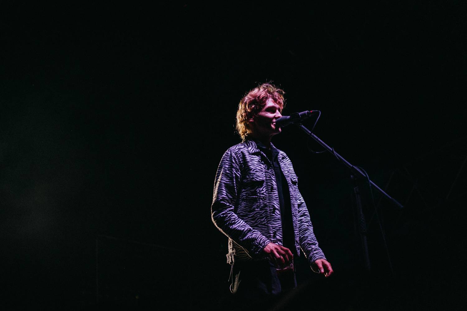 Prvnímu dni pardubického Létofestu se vyhnul déšť. Jiří Macháček nečekaně zpíval s Monkey Business