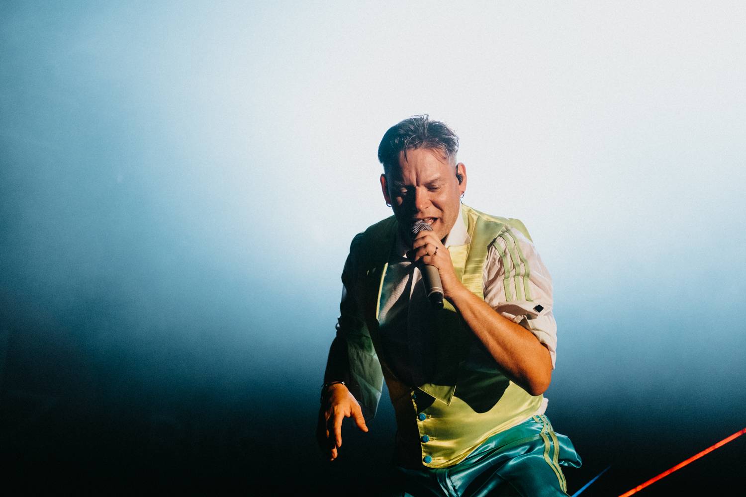 Prvnímu dni pardubického Létofestu se vyhnul déšť. Jiří Macháček nečekaně zpíval s Monkey Business