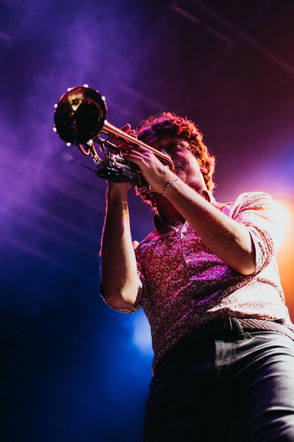 Prvnímu dni pardubického Létofestu se vyhnul déšť. Jiří Macháček nečekaně zpíval s Monkey Business