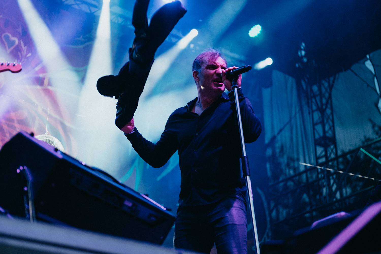 Prvnímu dni pardubického Létofestu se vyhnul déšť. Jiří Macháček nečekaně zpíval s Monkey Business