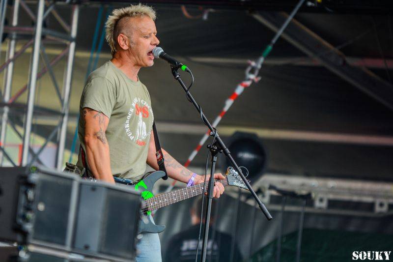 První deštivý den vystoupili v Táboře na Mighty Sounds H20, Long Tall Texans nebo Prague Conspiracy