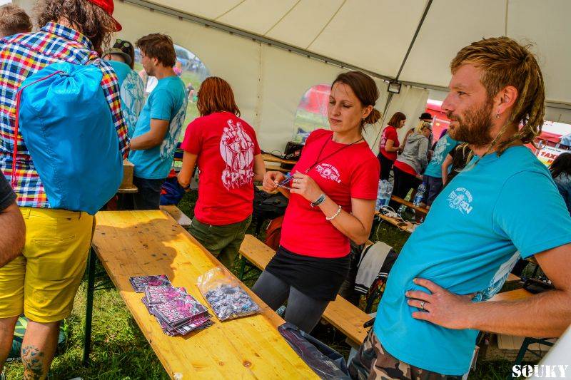 První deštivý den vystoupili v Táboře na Mighty Sounds H20, Long Tall Texans nebo Prague Conspiracy