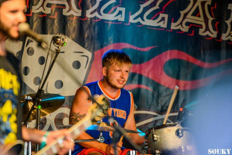 První deštivý den vystoupili v Táboře na Mighty Sounds H20, Long Tall Texans nebo Prague Conspiracy