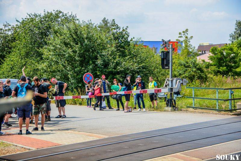 První deštivý den vystoupili v Táboře na Mighty Sounds H20, Long Tall Texans nebo Prague Conspiracy