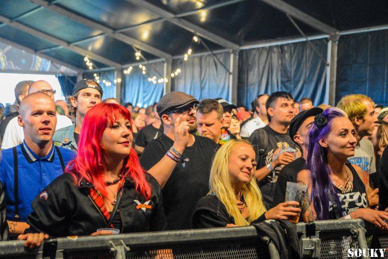 První deštivý den vystoupili v Táboře na Mighty Sounds H20, Long Tall Texans nebo Prague Conspiracy