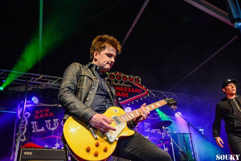 První deštivý den vystoupili v Táboře na Mighty Sounds H20, Long Tall Texans nebo Prague Conspiracy