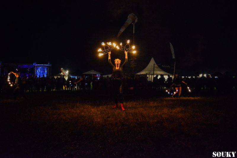 První deštivý den vystoupili v Táboře na Mighty Sounds H20, Long Tall Texans nebo Prague Conspiracy