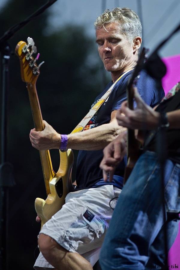 Barvy léta v Poděbradech: Za aprílového počasí vystoupili Tři sestry, Kapitán Demo i Rybičky 48