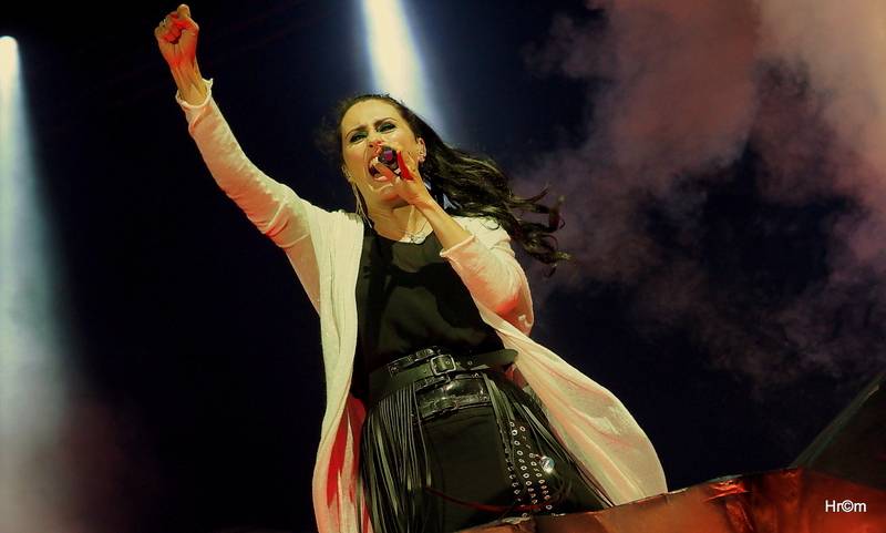 Třetí den na Masters Of Rock: Dvacet tisíc lidí rozpálili Tarja, Within Temptation i Rage se Zlínskou filharmonií