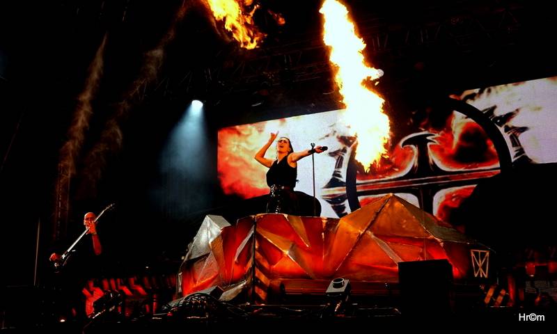 Třetí den na Masters Of Rock: Dvacet tisíc lidí rozpálili Tarja, Within Temptation i Rage se Zlínskou filharmonií