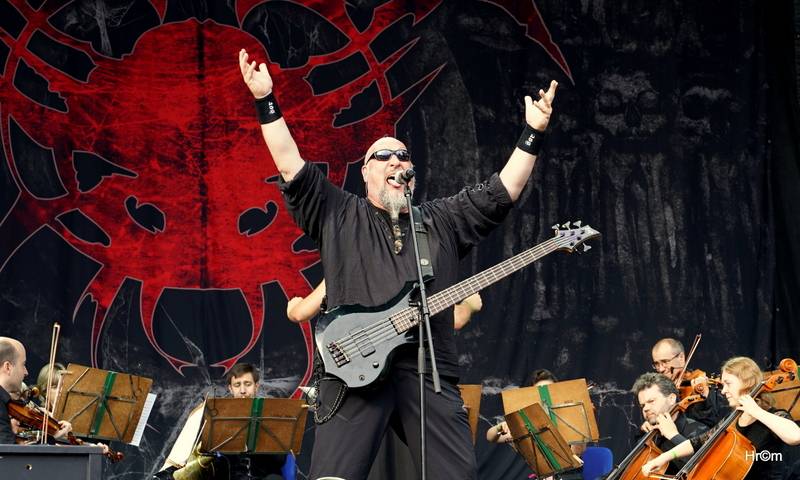 Třetí den na Masters Of Rock: Dvacet tisíc lidí rozpálili Tarja, Within Temptation i Rage se Zlínskou filharmonií