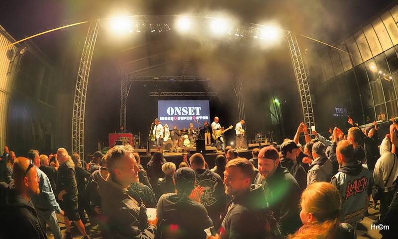 Třetí den na Masters Of Rock: Dvacet tisíc lidí rozpálili Tarja, Within Temptation i Rage se Zlínskou filharmonií