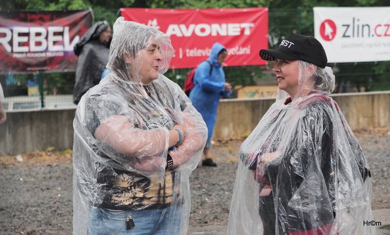 Třetí den na Masters Of Rock: Dvacet tisíc lidí rozpálili Tarja, Within Temptation i Rage se Zlínskou filharmonií