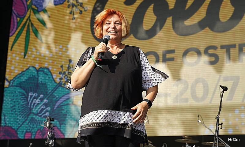 Hvězdou prvního dne Colours of Ostrava byla Florence and the Machine, vystoupili i MØ nebo Red Baraat