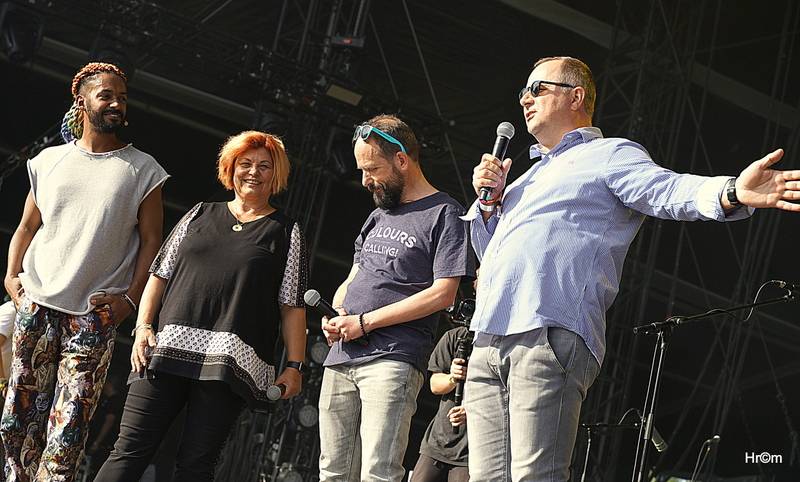 Hvězdou prvního dne Colours of Ostrava byla Florence and the Machine, vystoupili i MØ nebo Red Baraat