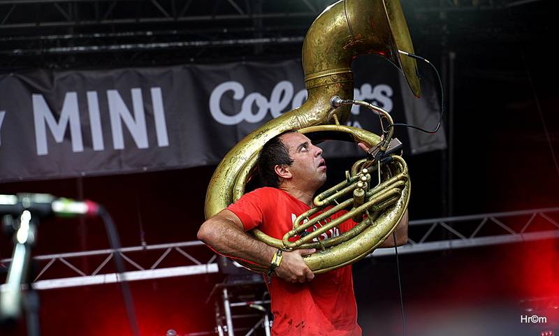 Hvězdou prvního dne Colours of Ostrava byla Florence and the Machine, vystoupili i MØ nebo Red Baraat