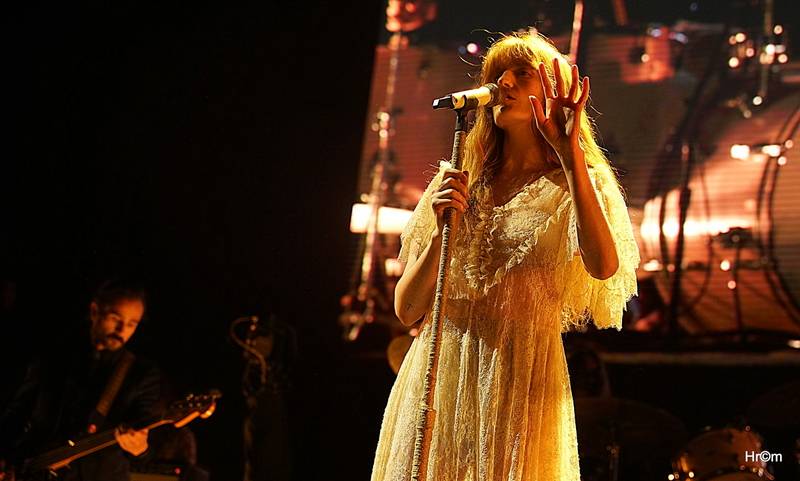 Hvězdou prvního dne Colours of Ostrava byla Florence and the Machine, vystoupili i MØ nebo Red Baraat