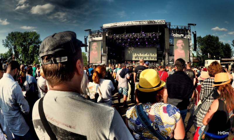 Hvězdou prvního dne Colours of Ostrava byla Florence and the Machine, vystoupili i MØ nebo Red Baraat