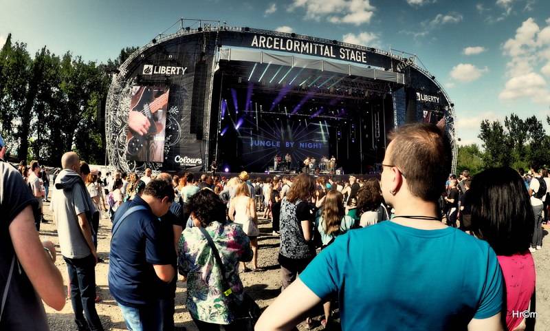 Hvězdou prvního dne Colours of Ostrava byla Florence and the Machine, vystoupili i MØ nebo Red Baraat