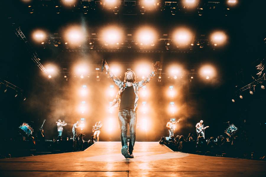 Druhý den Colours Of Ostrava: Dominantní Rag'N'Bone Man, Tom Walker, Mariza i Kryštof