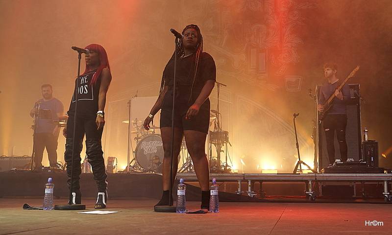 Čtvrteční Colours Of Ostrava: Na hlavním pódiu zářili Kryštof nebo Rag'N'Bone Man, na malé scéně bavili The Atavists