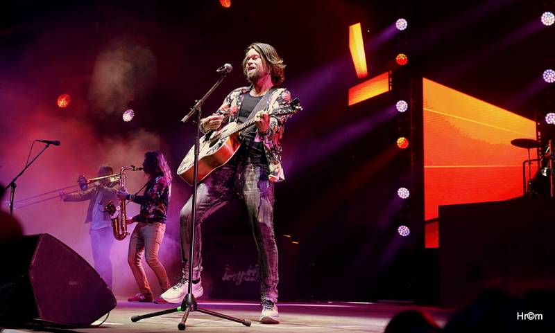 Čtvrteční Colours Of Ostrava: Na hlavním pódiu zářili Kryštof nebo Rag'N'Bone Man, na malé scéně bavili The Atavists