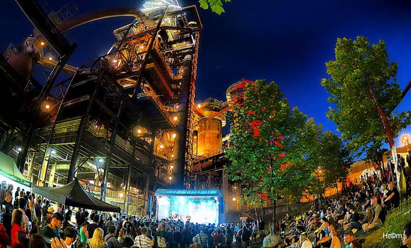 Čtvrteční Colours Of Ostrava: Na hlavním pódiu zářili Kryštof nebo Rag'N'Bone Man, na malé scéně bavili The Atavists