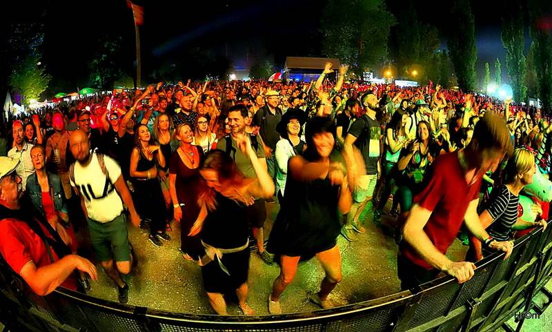 Čtvrteční Colours Of Ostrava: Na hlavním pódiu zářili Kryštof nebo Rag'N'Bone Man, na malé scéně bavili The Atavists