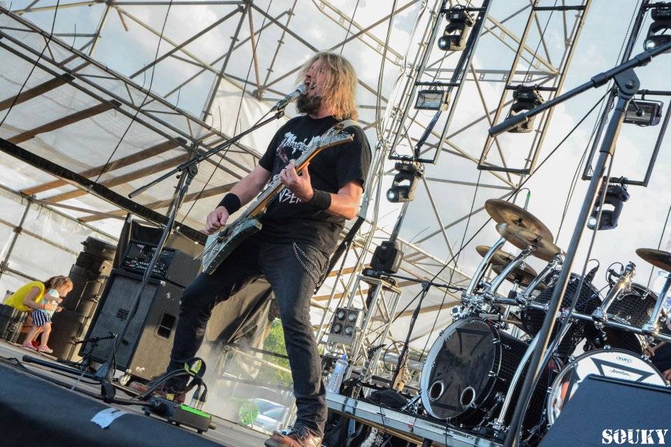 První den na Footfestu vystoupili Škwor, Doga, Traktor nebo Dymytry