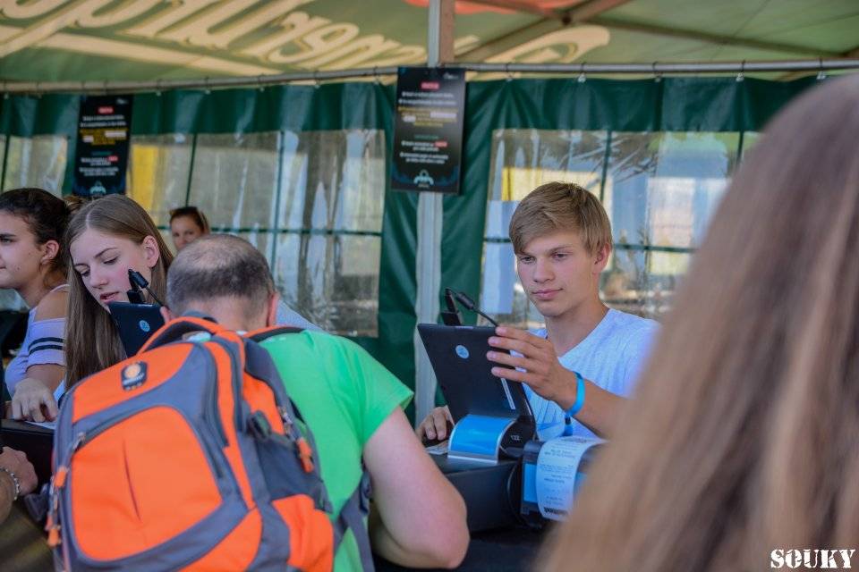 První den na Footfestu vystoupili Škwor, Doga, Traktor nebo Dymytry